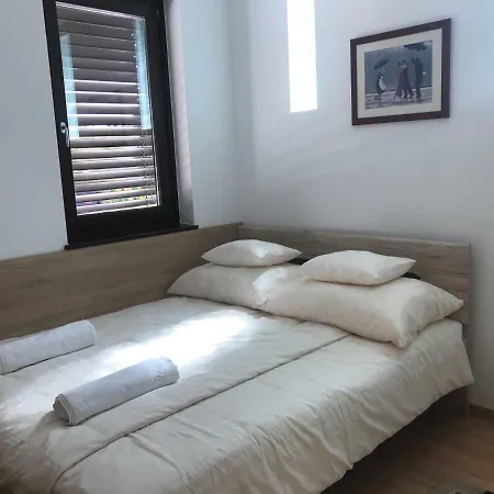Lägenhet D&d Apartman *
