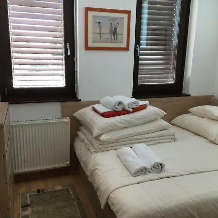 Lägenhet D&d Apartman *